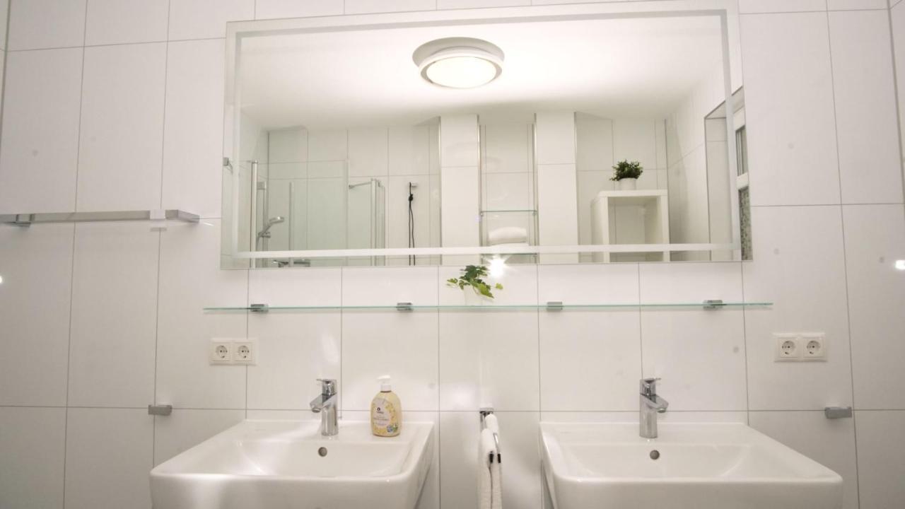 Terrasse, Gratis Nutzung Vom Ahoi Erlebnisbad Und Sauna In Sellin - Meeresblick Fewo 77 Goehren  Εξωτερικό φωτογραφία